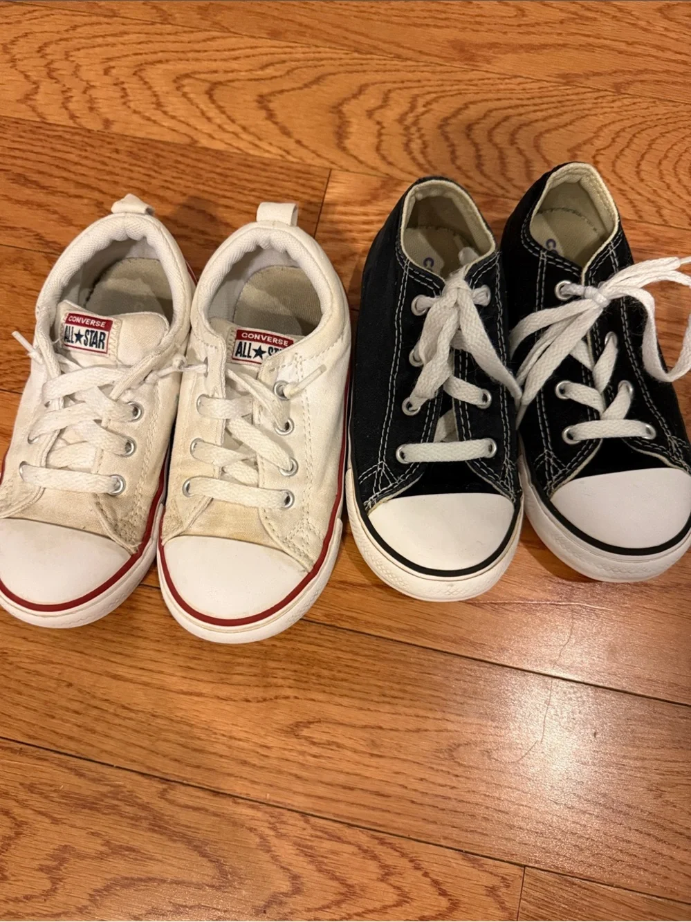Converse Kids Low Top Sneakers in White/Red and Black/White (Pair)